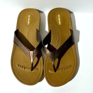 Okabashi Women’s Sculpted Footbed Waterproof FlipFlops size M/L